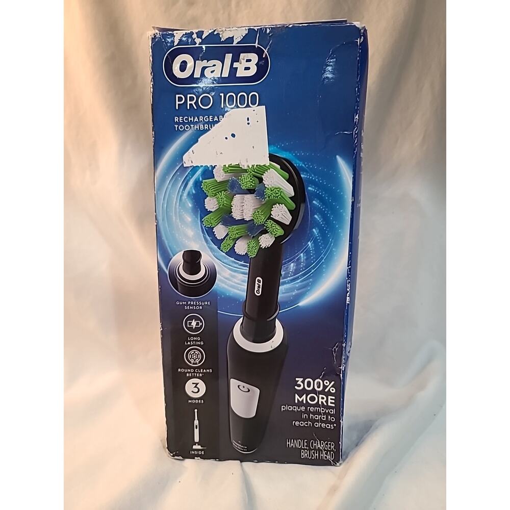 Oral-B Pro 1000 Rechargeable Electric Toothbrush - Black